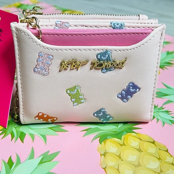 💗🧸 Betsey Johnson Candy Heart Handbag & Gummy Bear Wallet & Heart Charm NWT - Picture 10 of 16